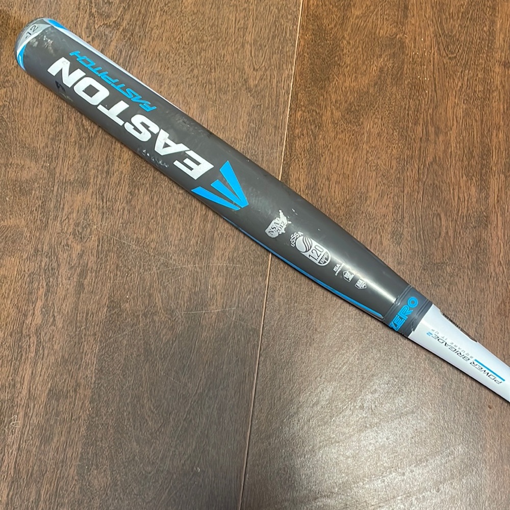 Easton FS3 Fastpitch girls softball bat.